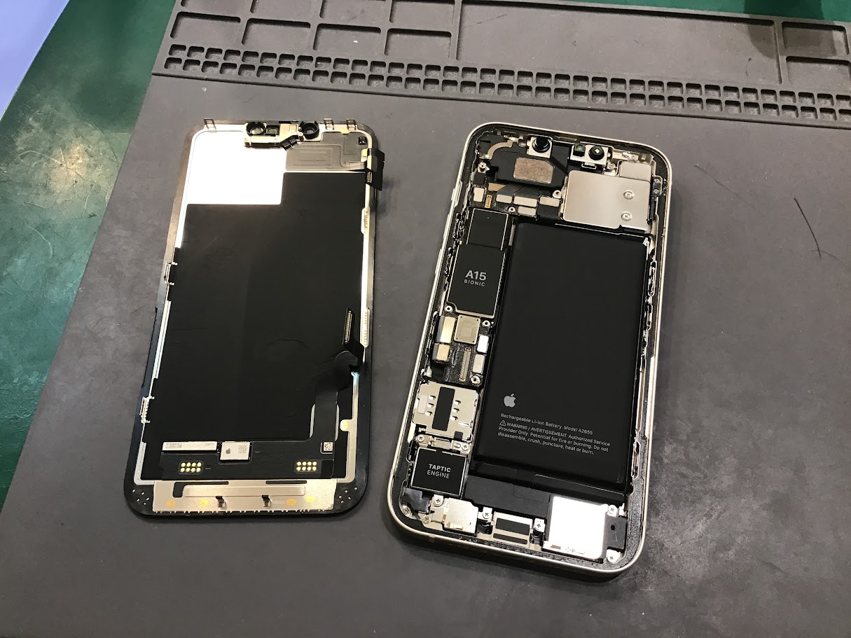 iPhone13のバッテリー交換ならデータそのまま修理可能なスマホ修理工房セレオ甲府店へ！